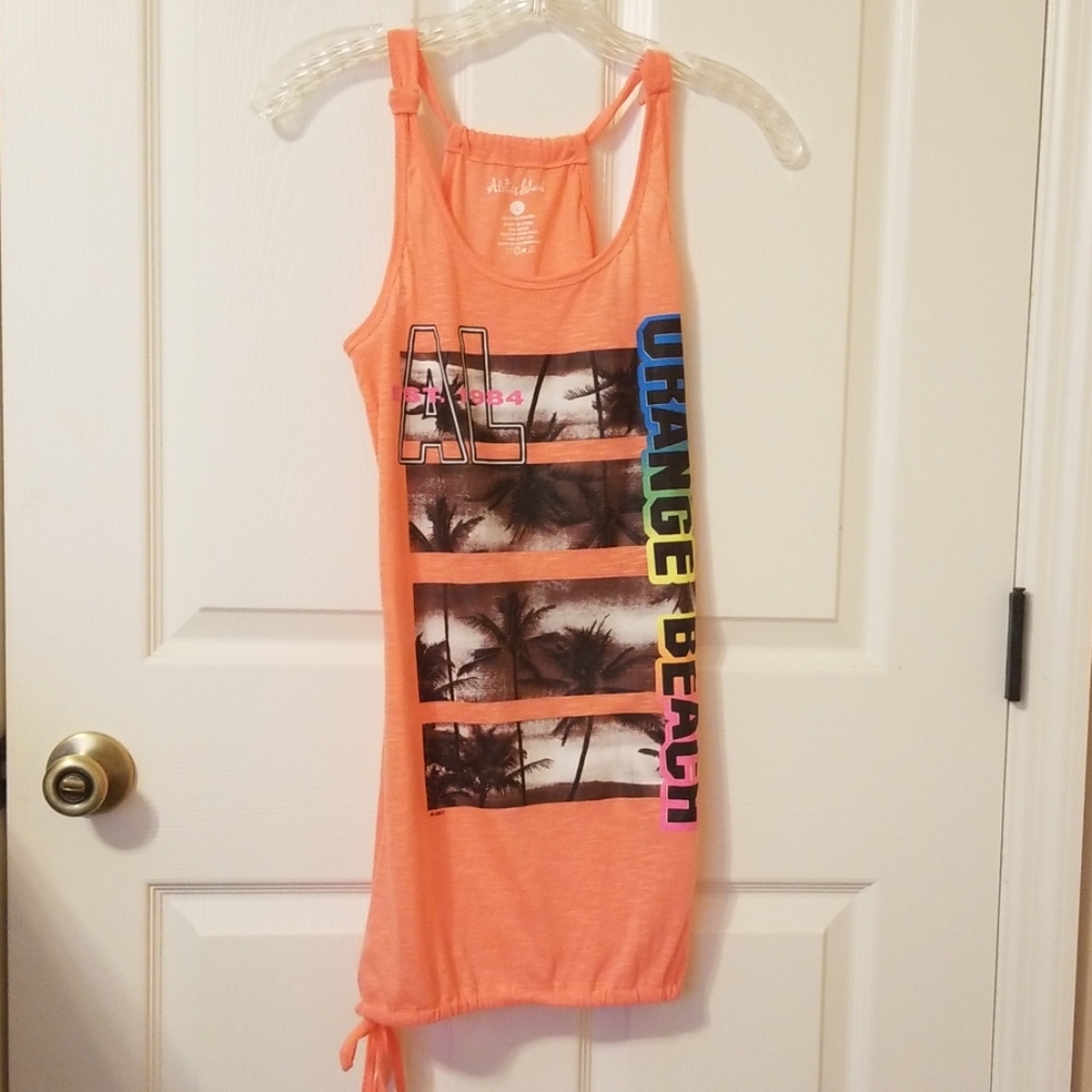 Orange beach tank